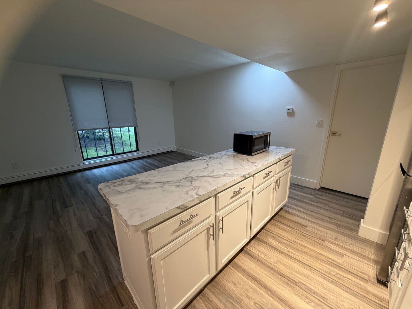 Milwaukee Apartment: 7300 W Dean Rd