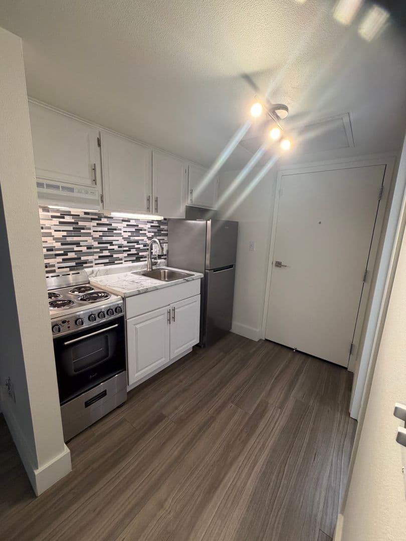 Milwaukee Apartment: 7300 W Dean Rd