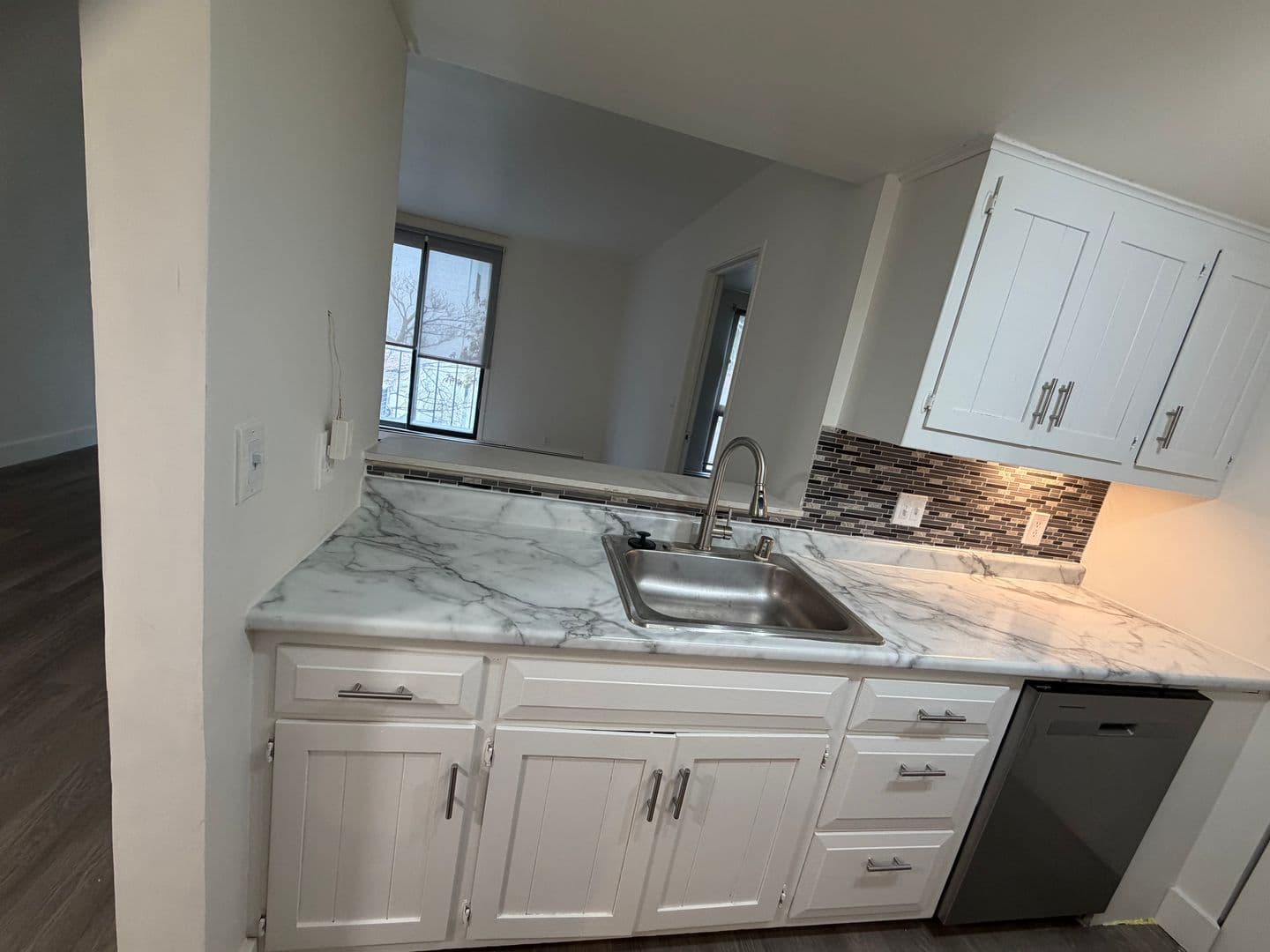 Milwaukee Apartment: 7300 W Dean Rd