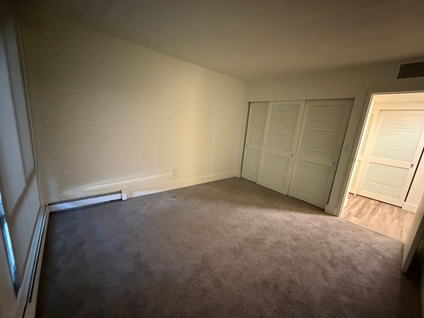 Milwaukee Apartment: 7300 W Dean Rd