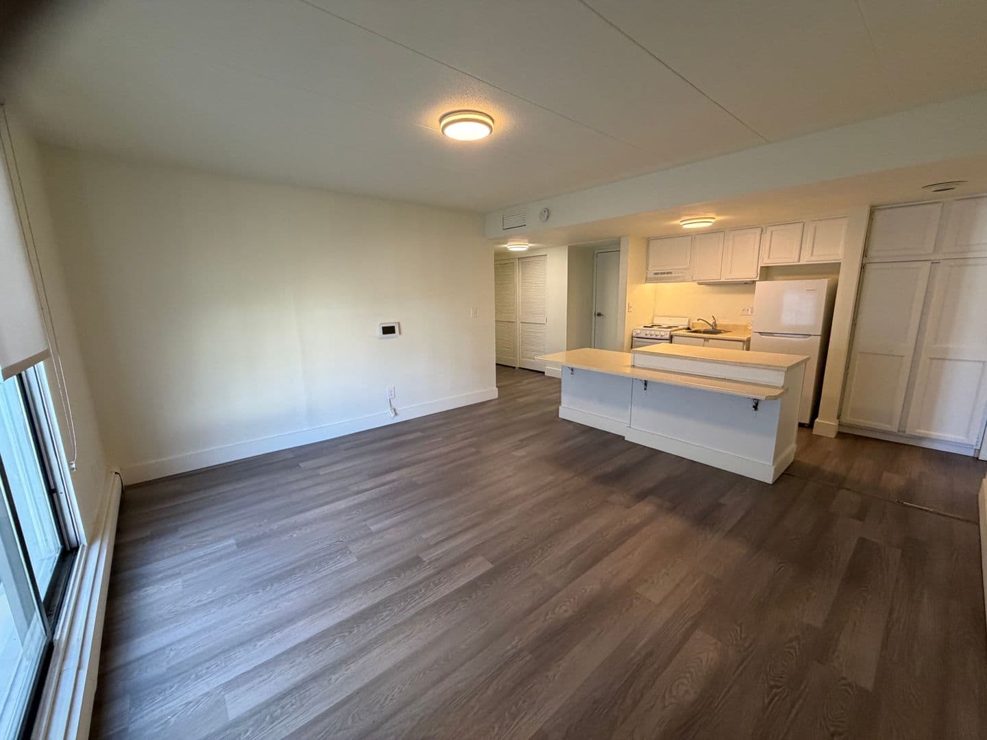 Milwaukee Apartment: 7290 W Dean Rd