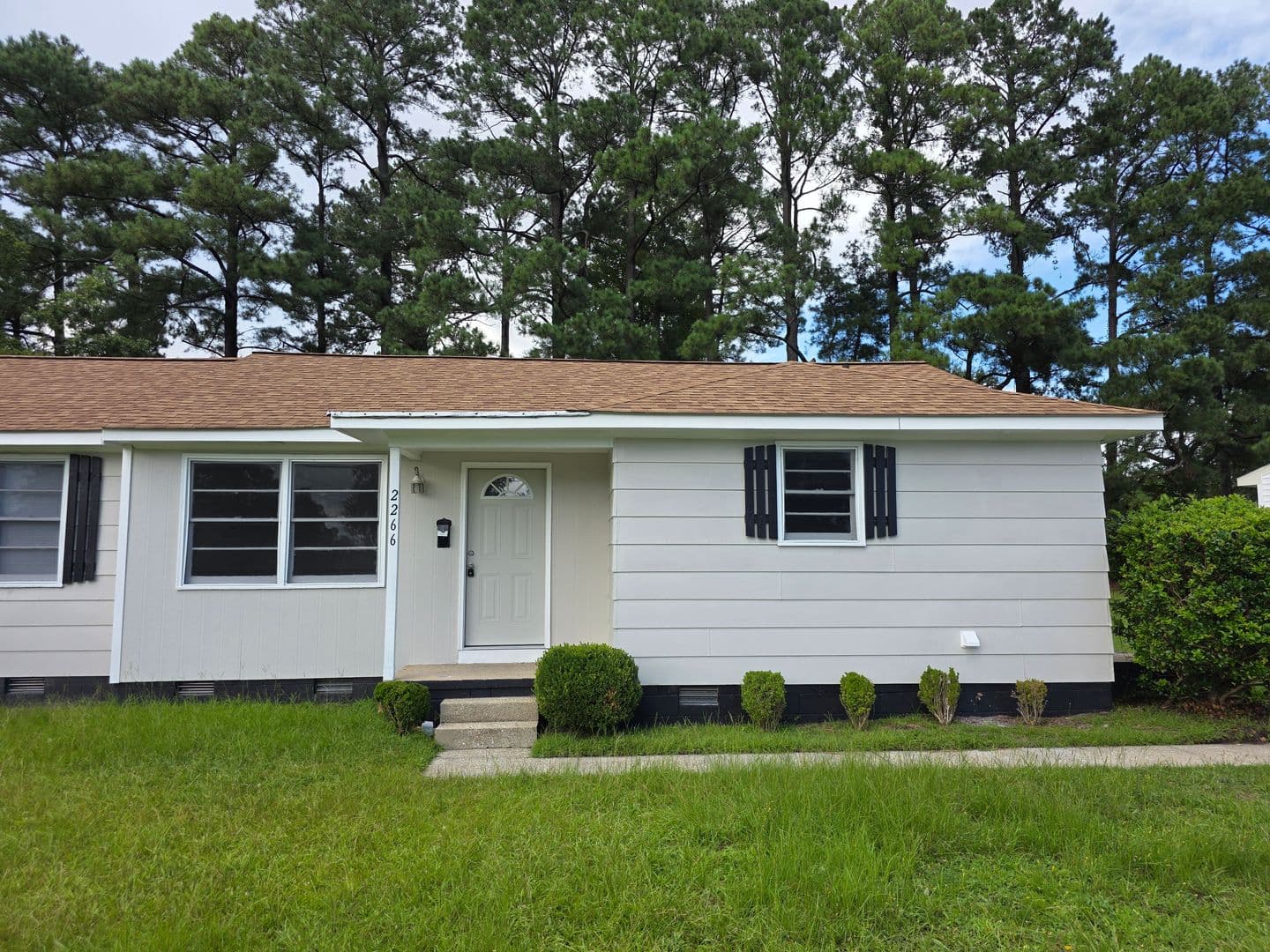 Jacksonville House: 2266 Onslow Drive