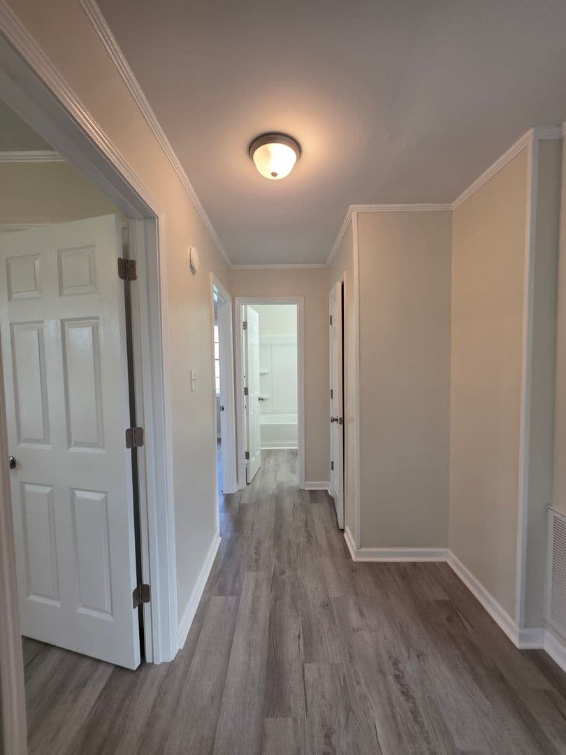 Jacksonville House: 2266 Onslow Drive