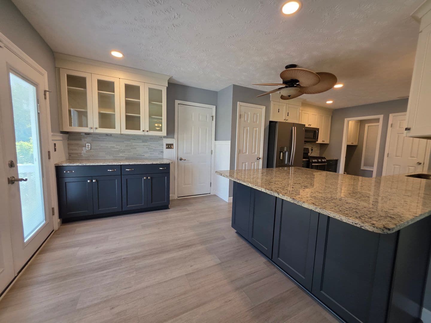 Jacksonville House: 184 E Ridge Ct