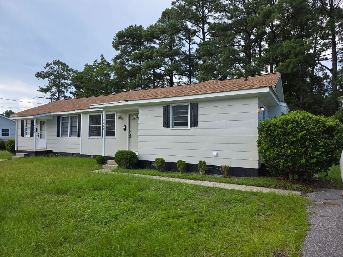 Jacksonville House: 2266 Onslow Drive