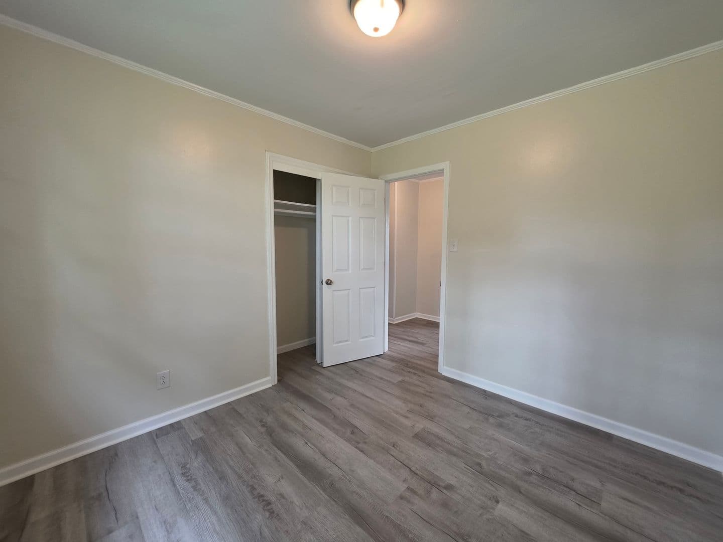 Jacksonville House: 2266 Onslow Drive