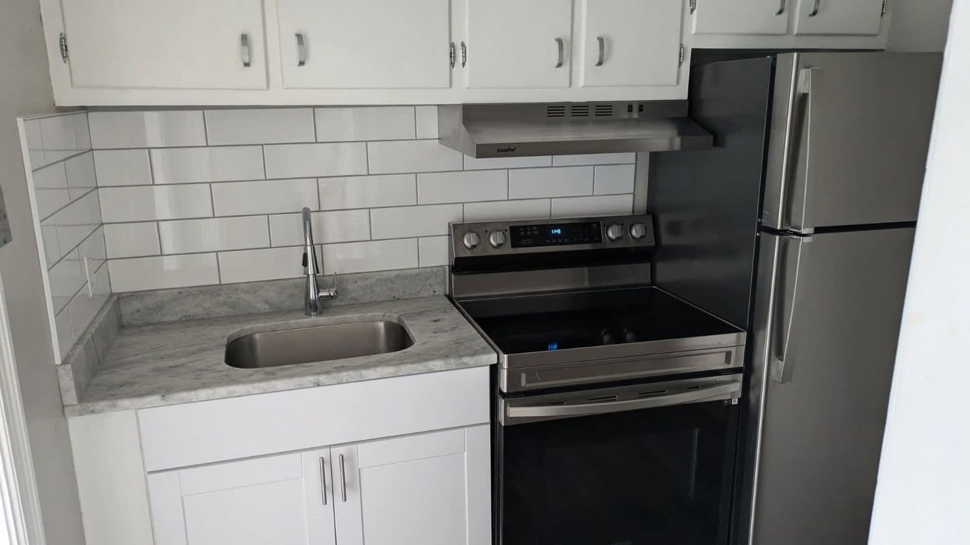 Manchester Apartment: 637-639 Harvard St