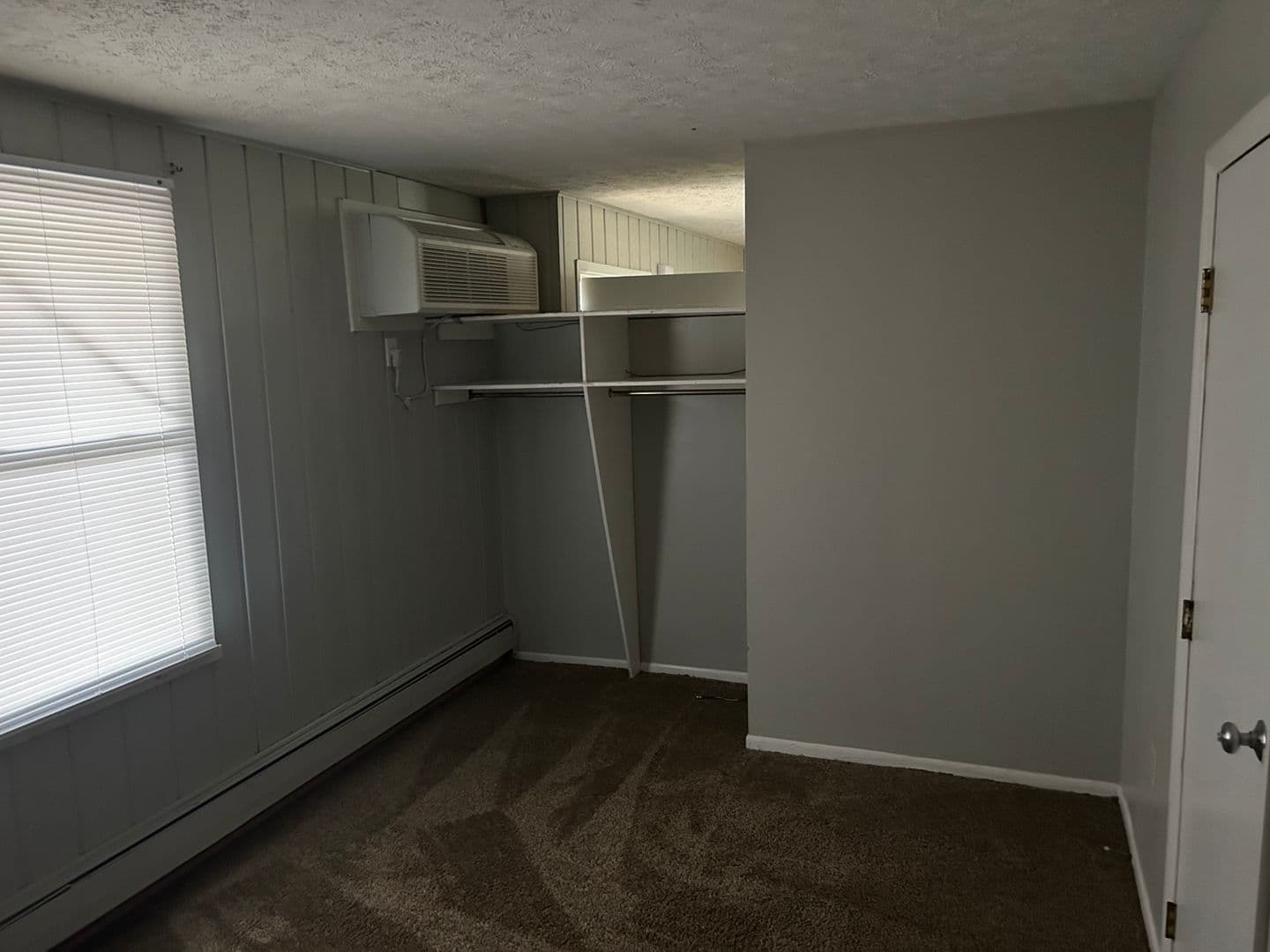 Columbus Apartment: 40 McMillen
