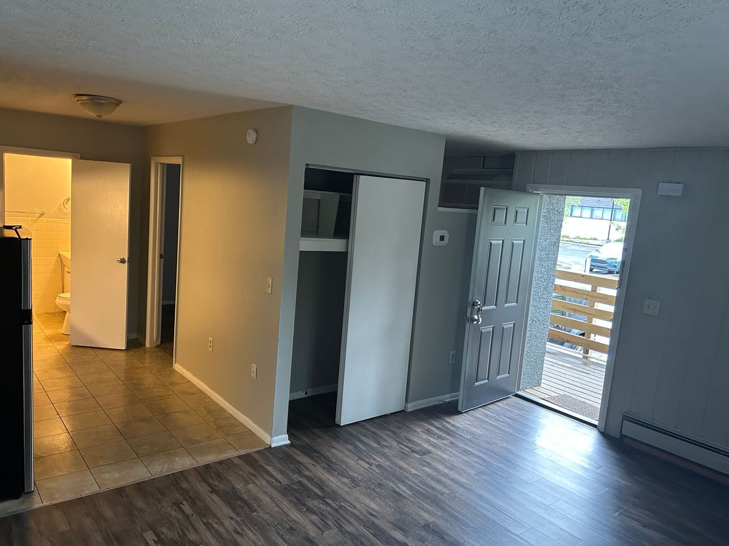 Columbus Apartment: 40 McMillen