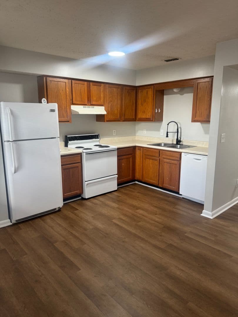 Jacksonville Apartment: 7030 Alexandria/Jacksonville Highway