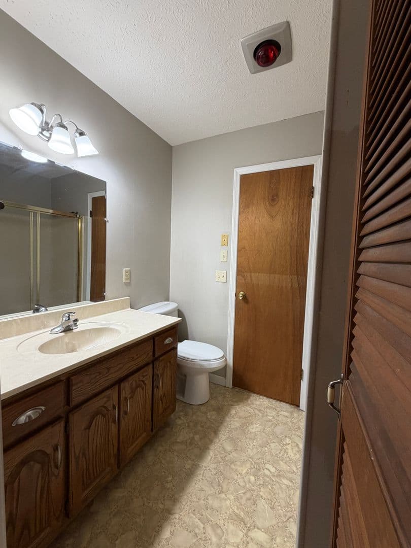 Oxford House: 4084 Friendship Road