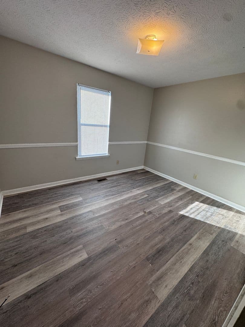 Jacksonville House: 800 14th Avenue, NE -