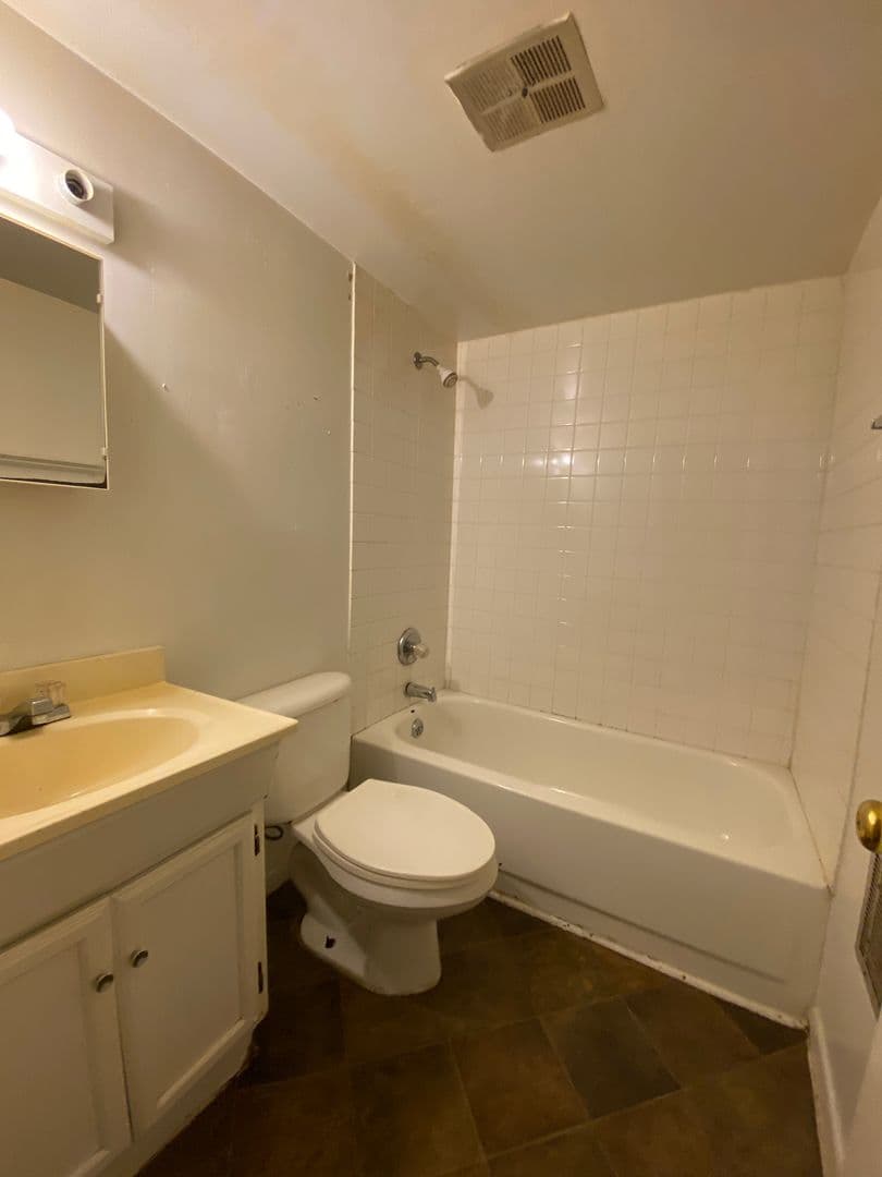 Oxford Apartment: Humphries Street Apartments