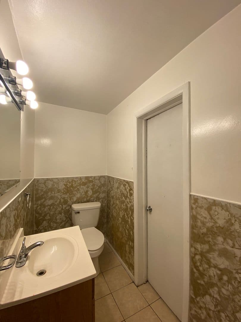 Gadsden House: 1113 Peachtree Street