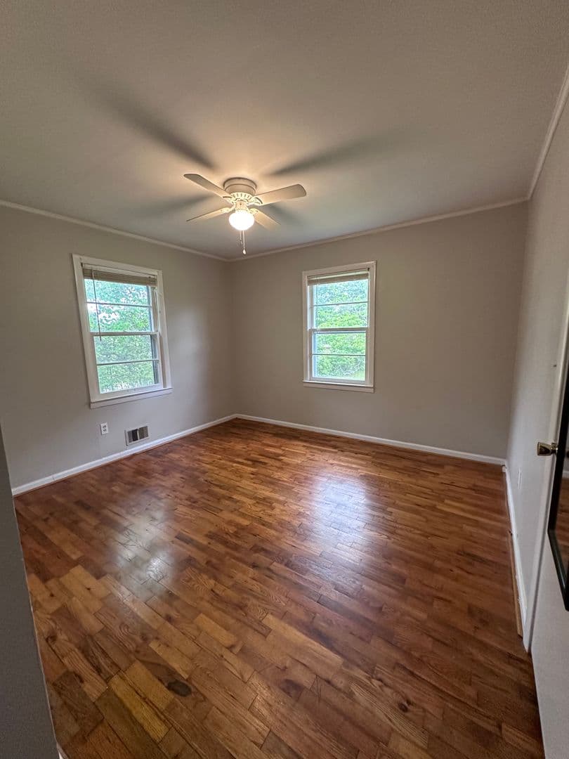 Jacksonville House: 205 West Avenue, NW