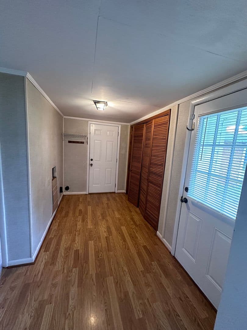 Jacksonville House: 205 West Avenue, NW