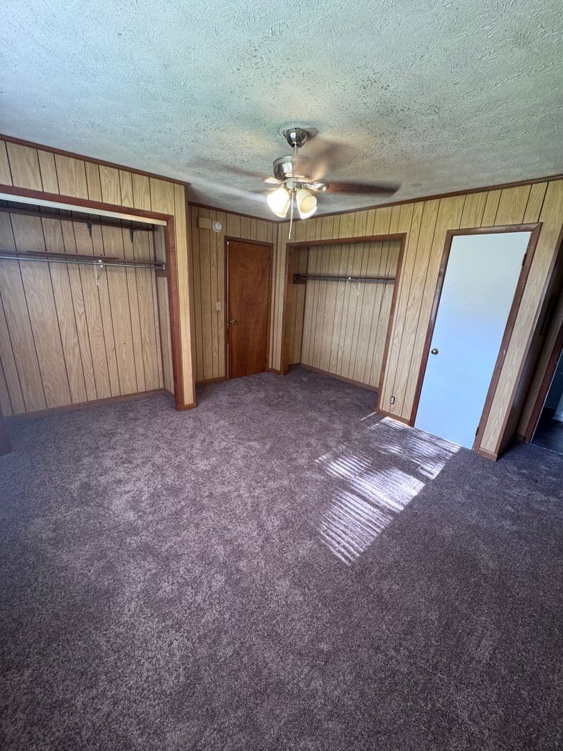 Jacksonville Apartment: 212 Thomas Avenue SE