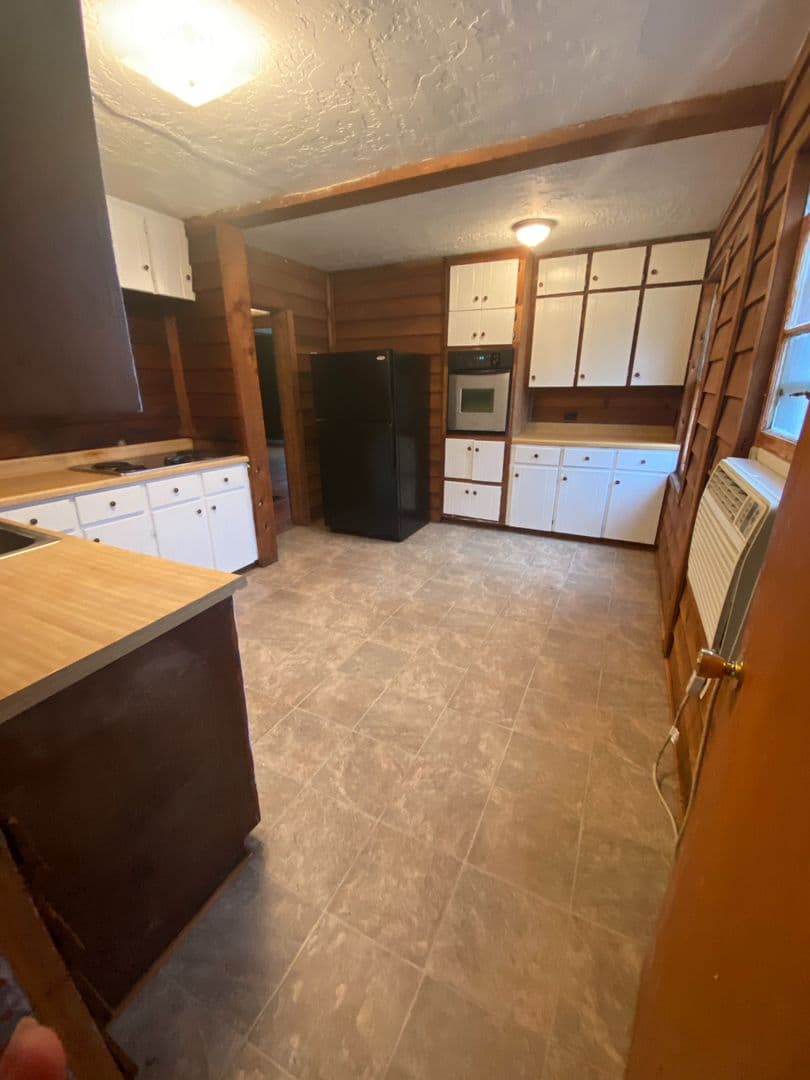 Anniston House: 83 Pelham Heights
