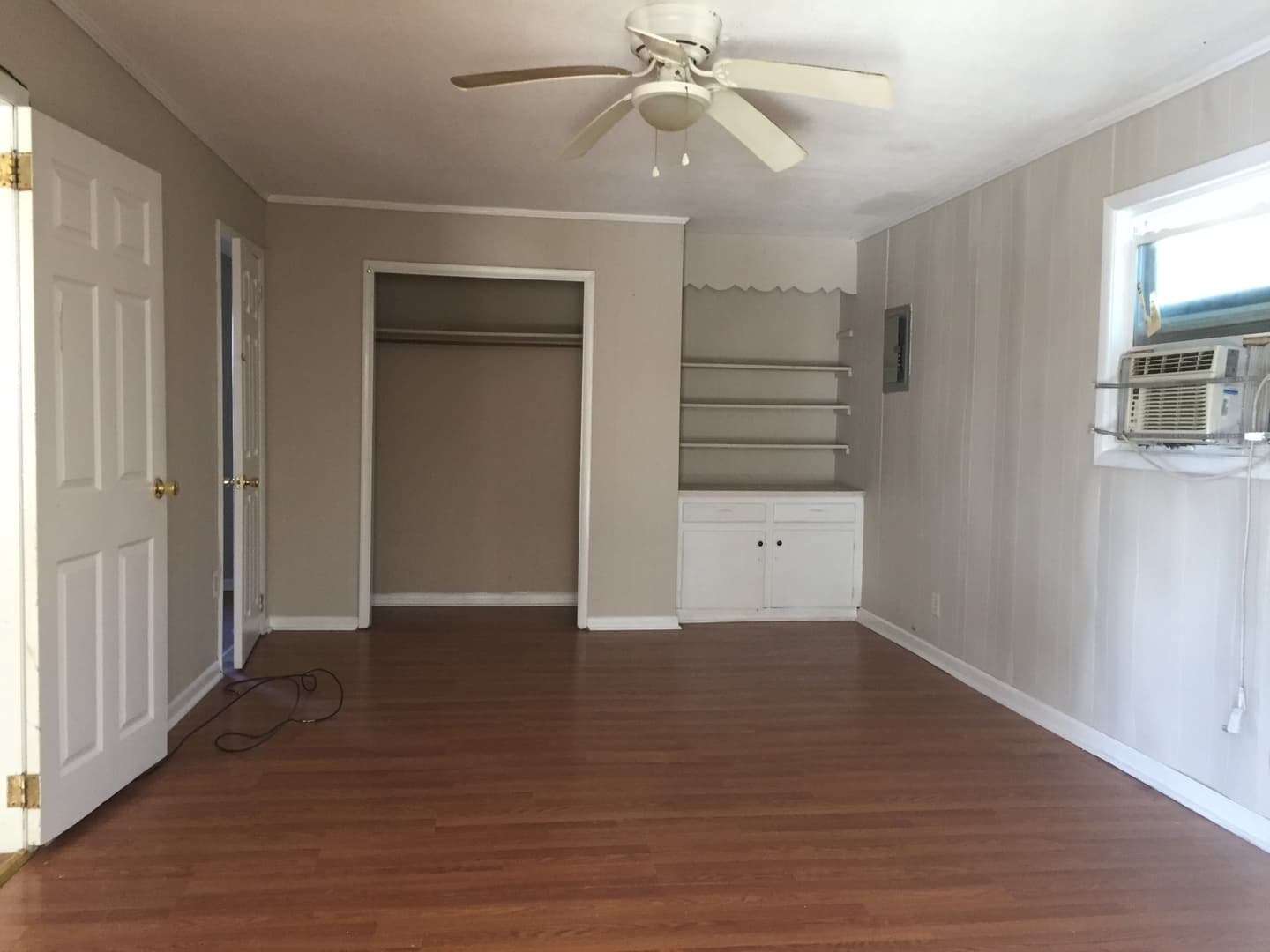 Anniston House: 401 Williamson Avenue
