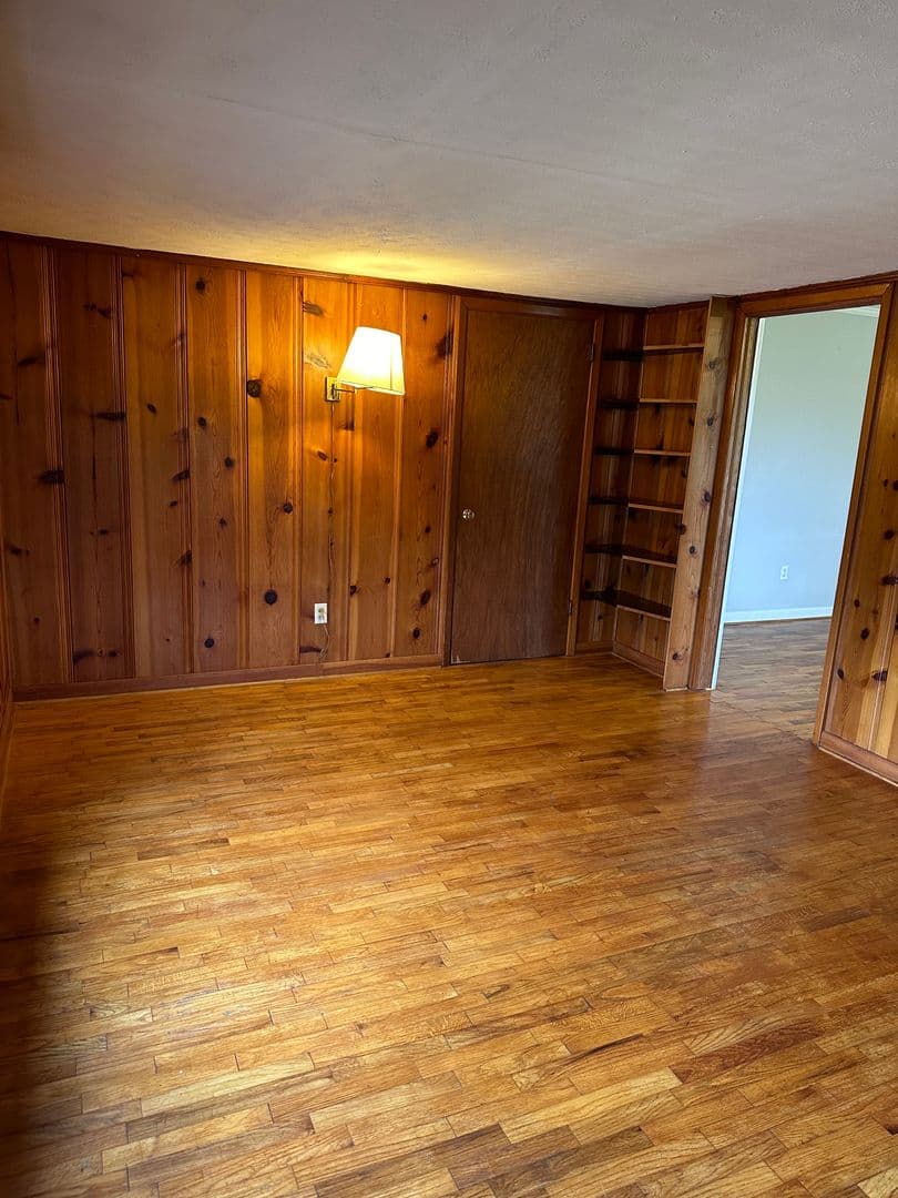 Jacksonville House: 205 West Avenue, NW