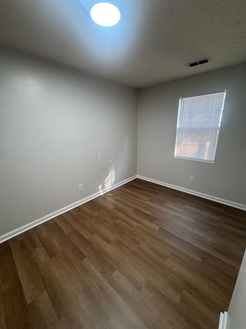 Jacksonville Apartment: 7030 Alexandria/Jacksonville Highway