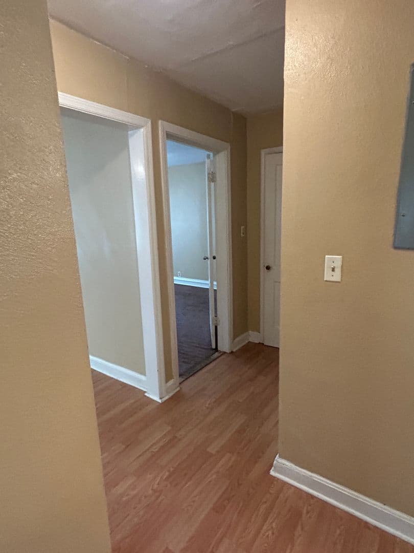 Anniston Apartment: Marguerite Ave