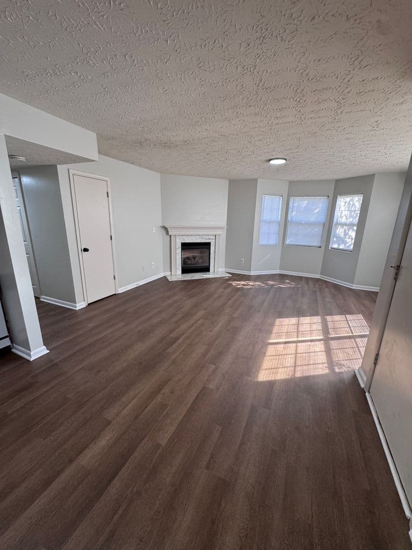 Jacksonville Apartment: 7030 Alexandria/Jacksonville Highway