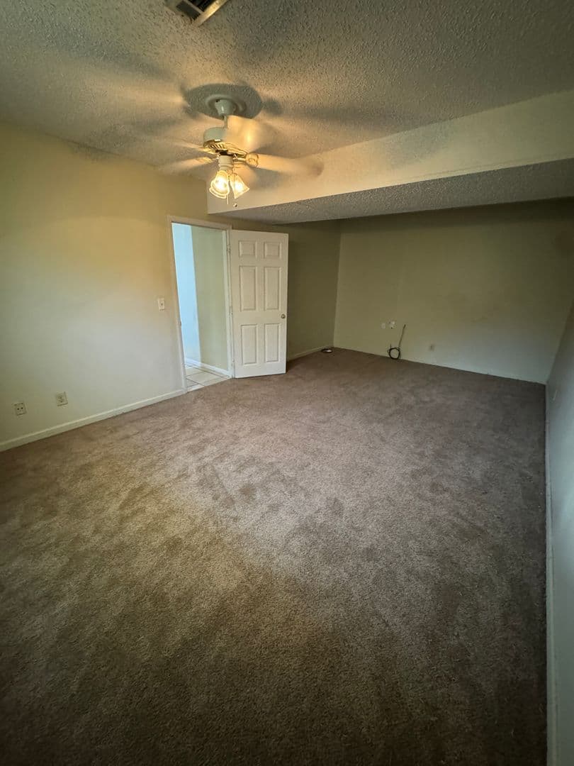 Anniston House: 37 Ty Drive