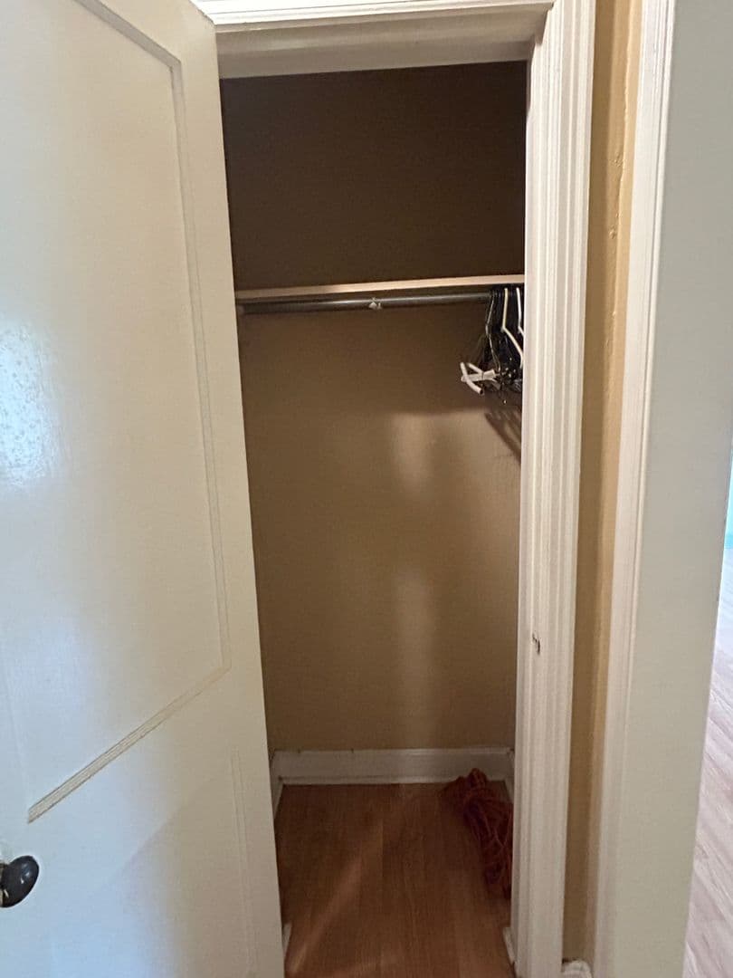 Anniston Apartment: Marguerite Ave