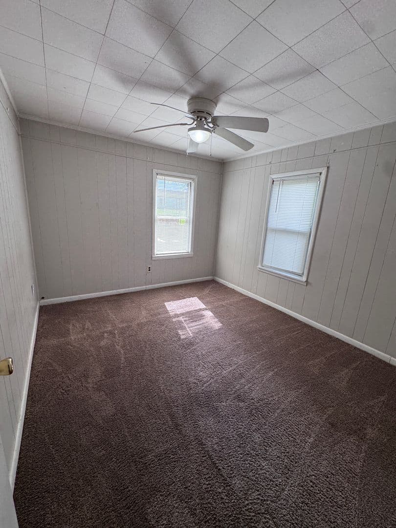 Jacksonville House: 1306 B Church Avenue SE