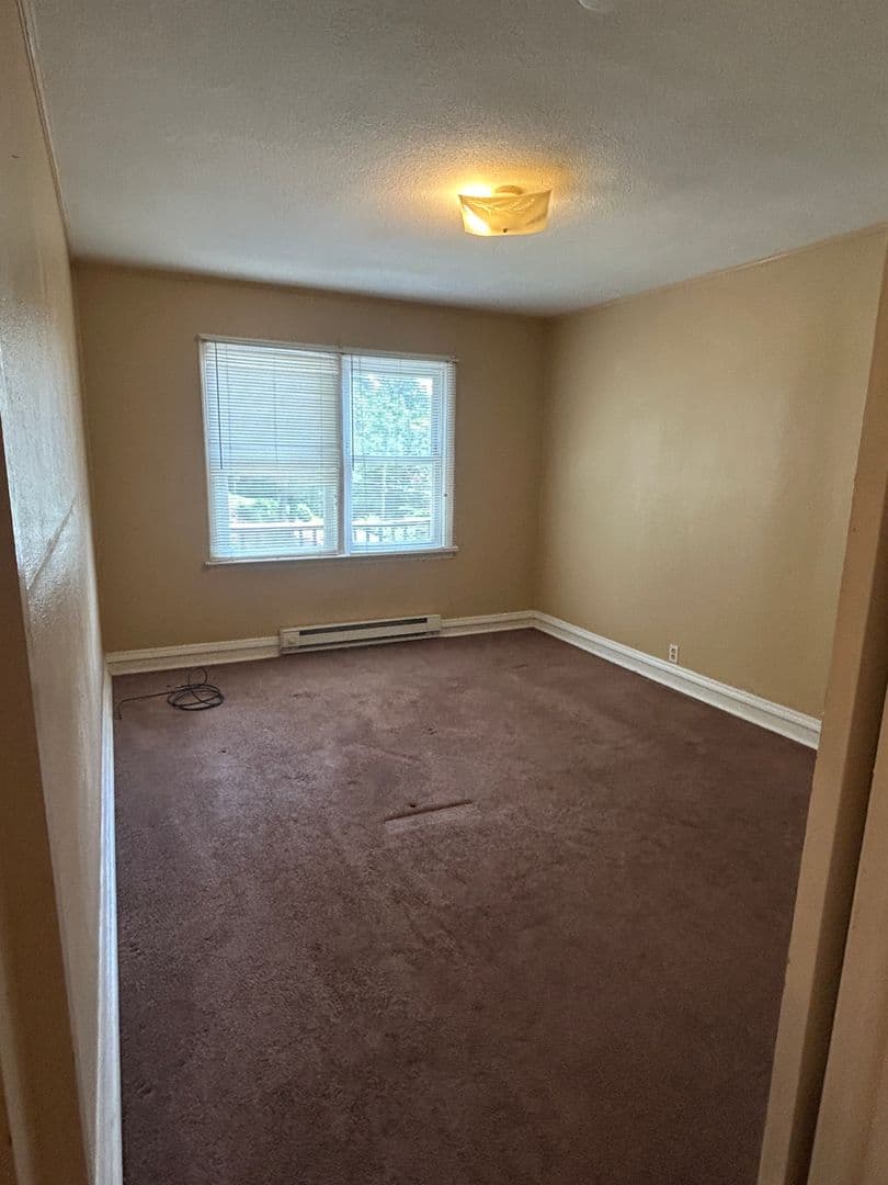 Anniston Apartment: Marguerite Ave