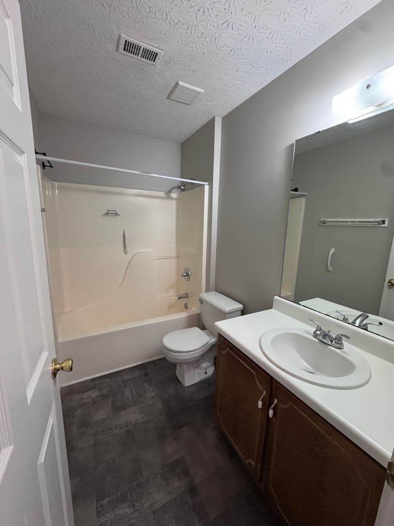 Jacksonville House: 203 B Tarver Street