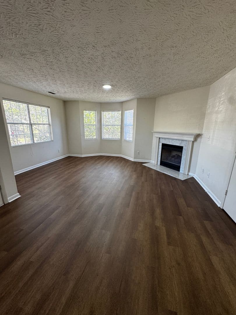 Jacksonville Apartment: 7030 Alexandria/Jacksonville Highway