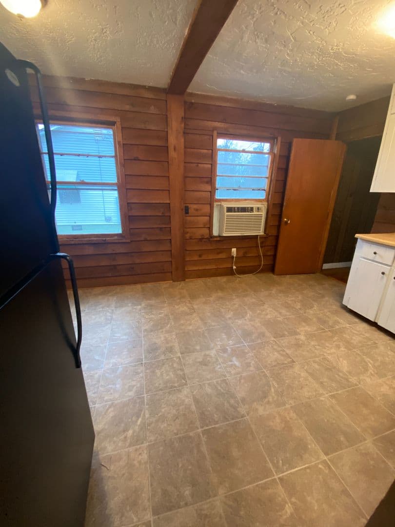 Anniston House: 83 Pelham Heights