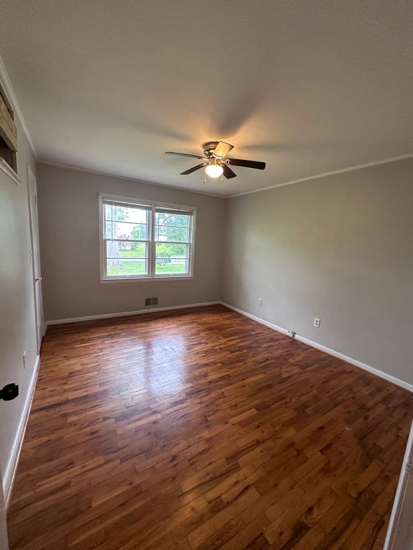 Jacksonville House: 205 West Avenue, NW
