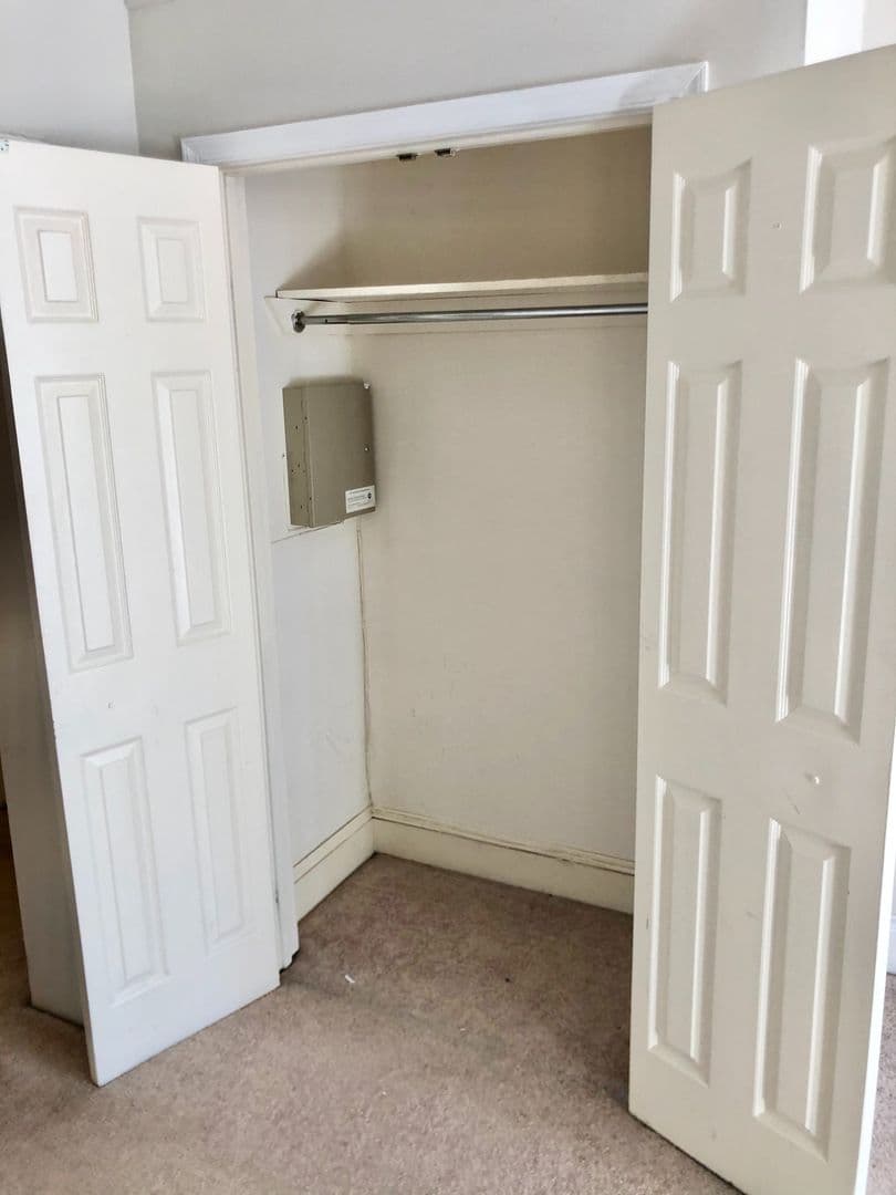 Baltimore Apartment: 110 E Preston St