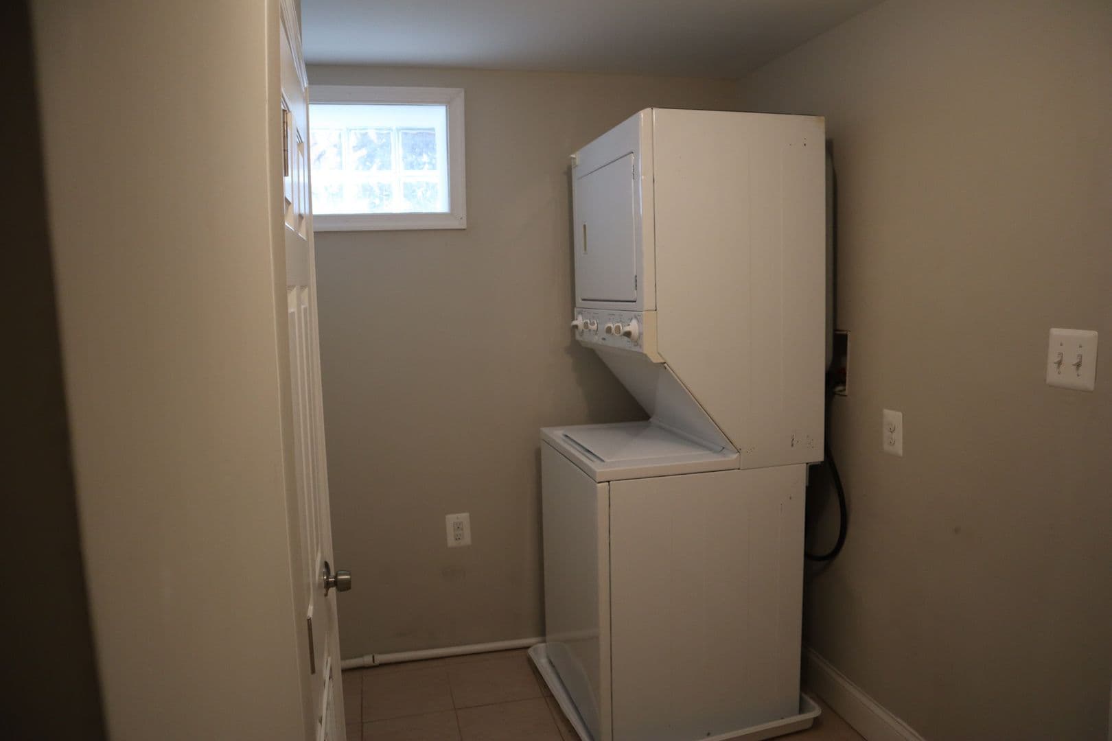 Baltimore Apartment: 2206 N Charles St