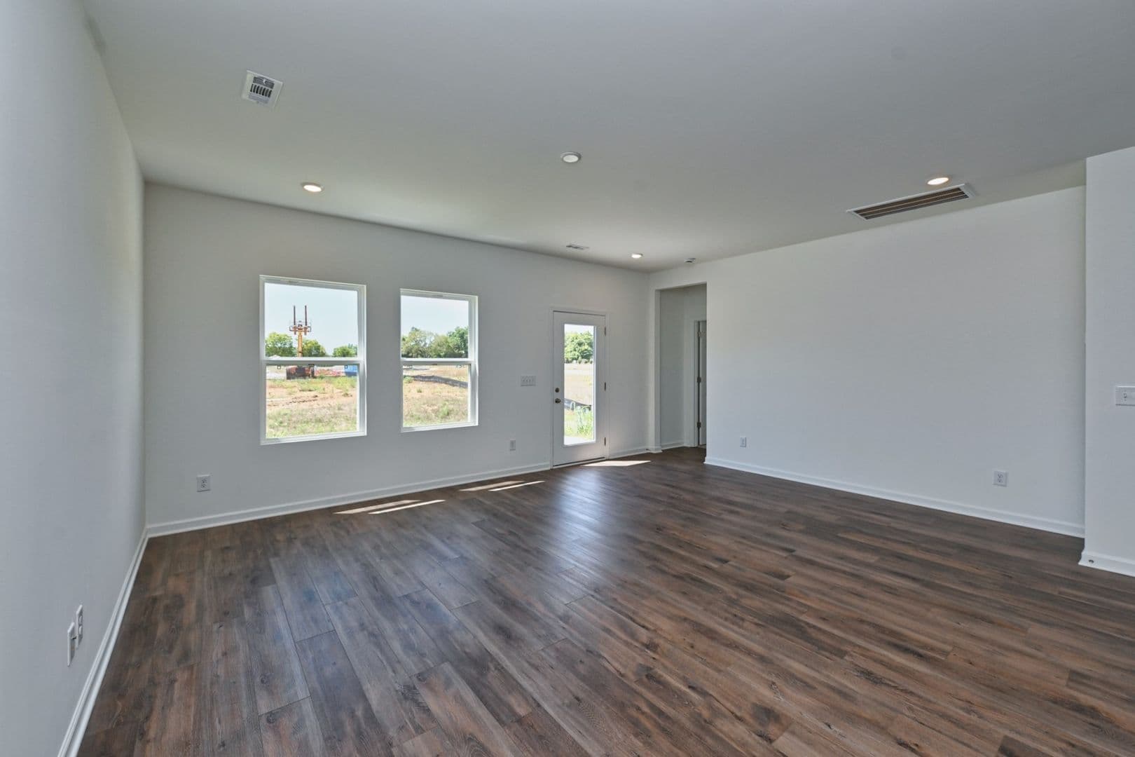 Murfreesboro House: 5005 Dan Howland Dr