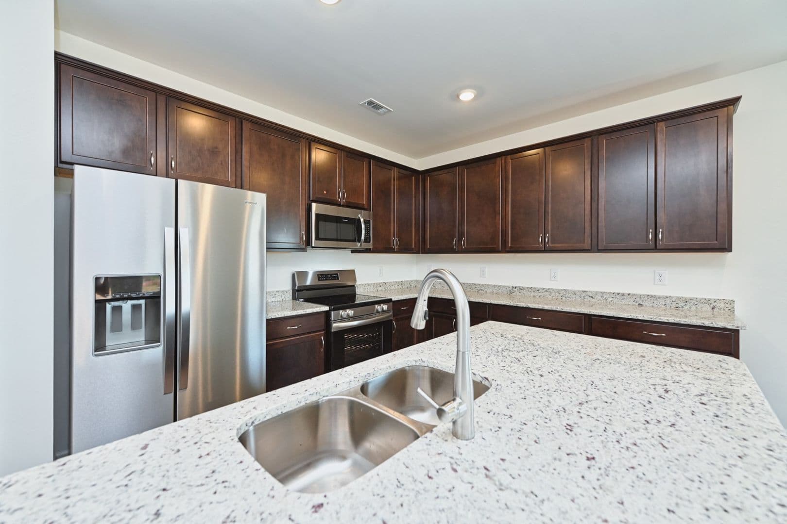 Murfreesboro House: 5005 Dan Howland Dr