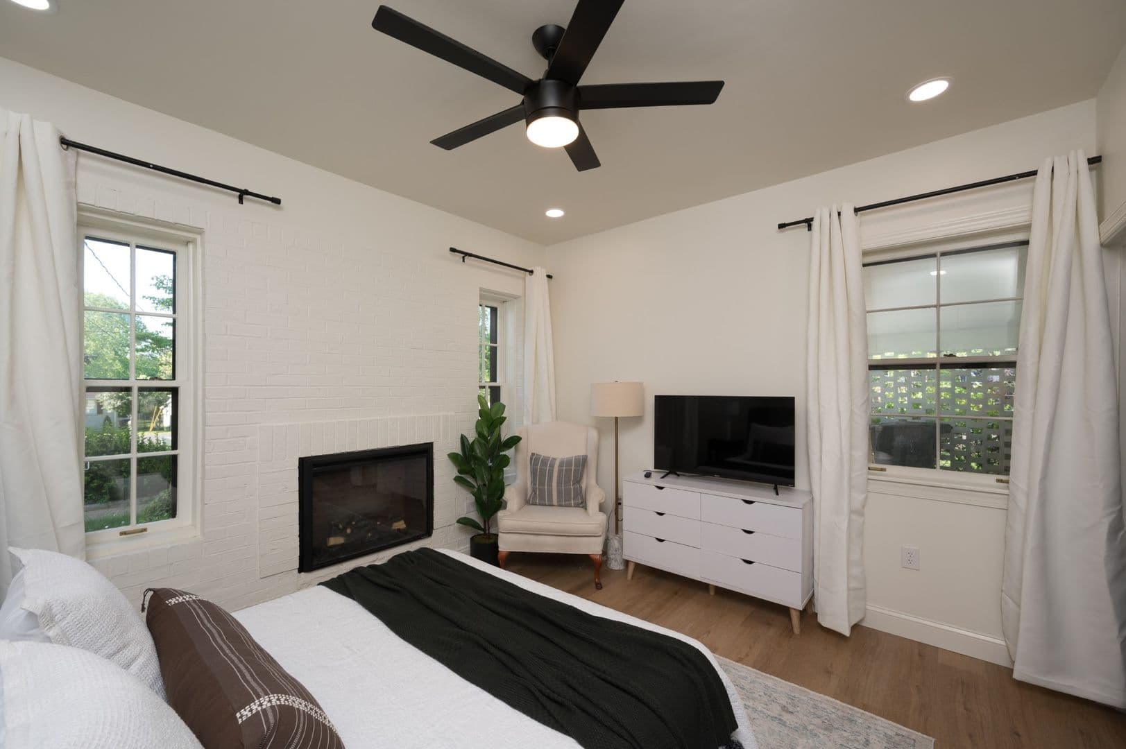 Nashville House: 504 Bismark Dr
