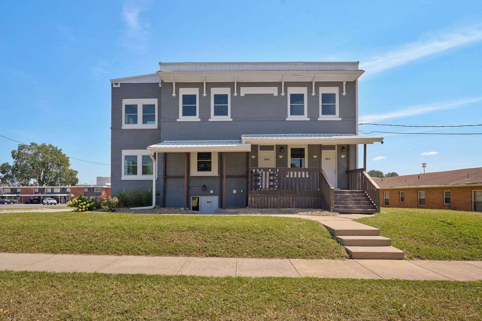 Springfield House: 652 S Jefferson Ave Unit A