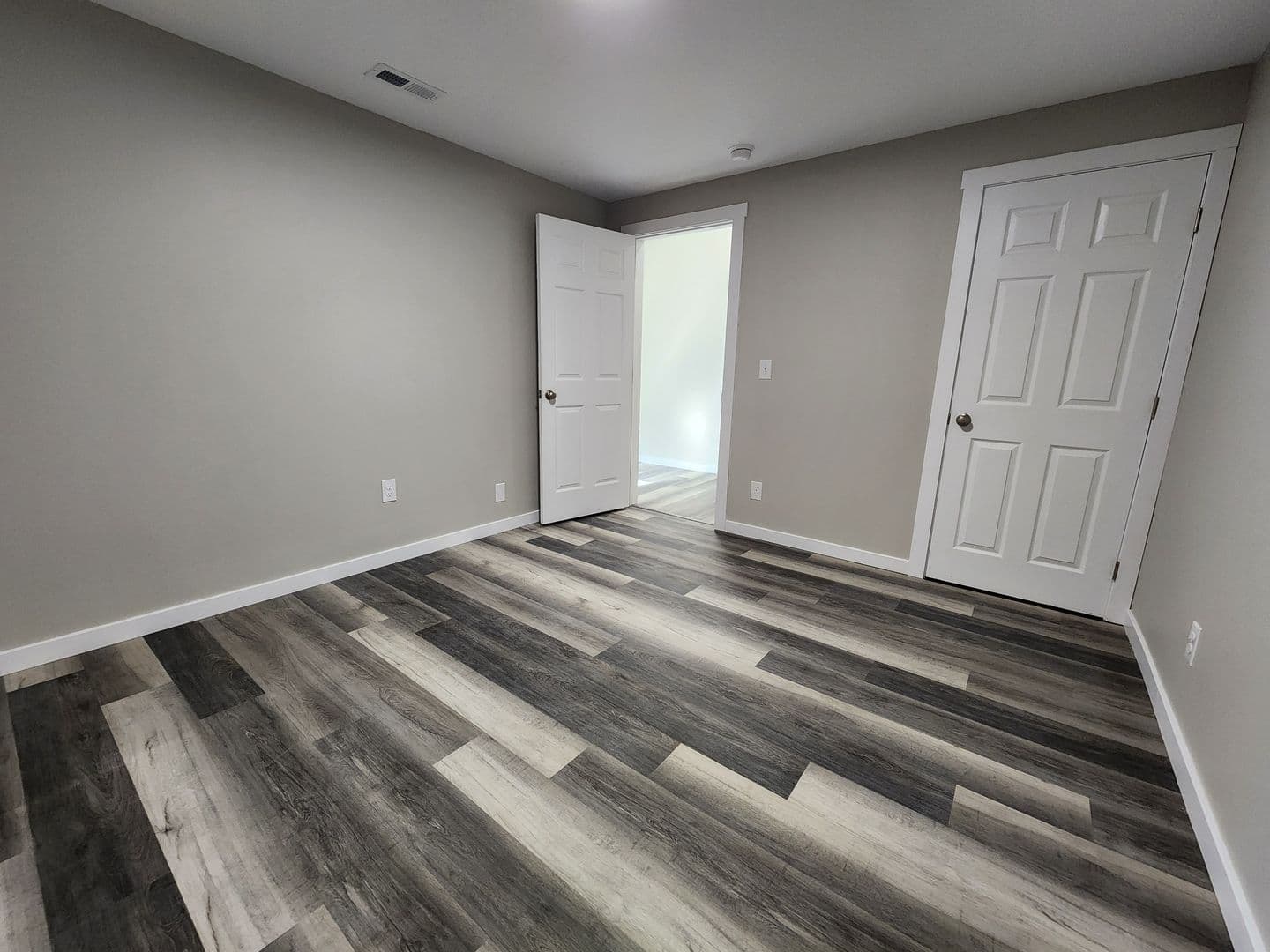 Springfield House: 652 S Jefferson Ave Unit A