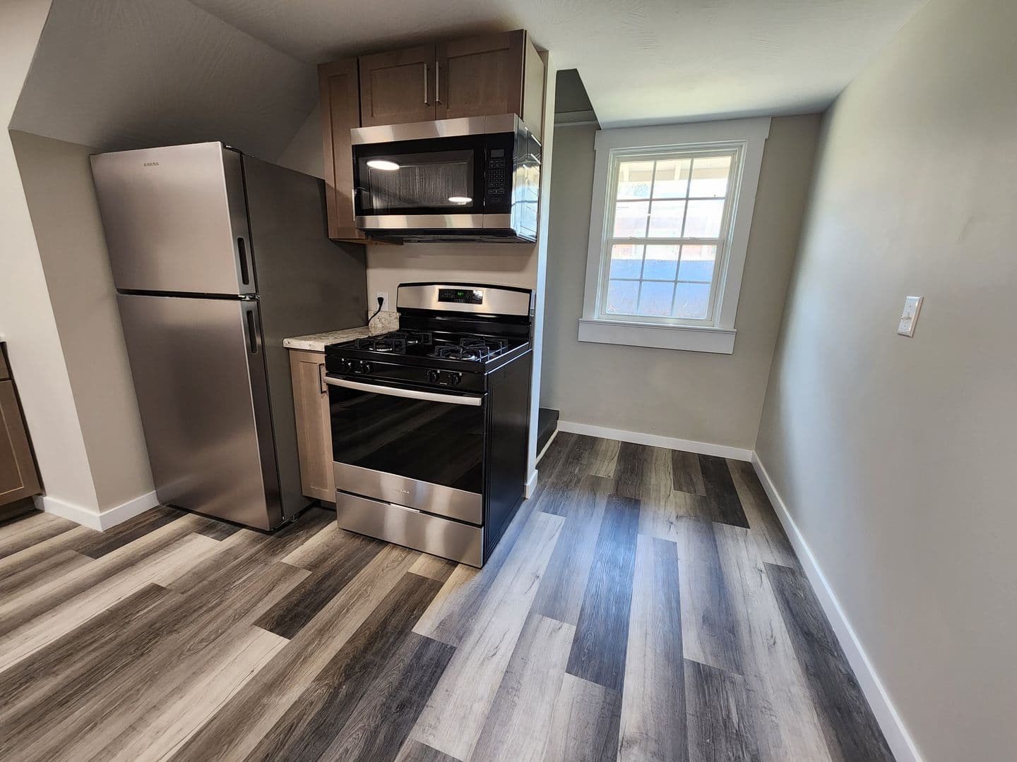 Springfield House: 650 S Jefferson Ave Unit C