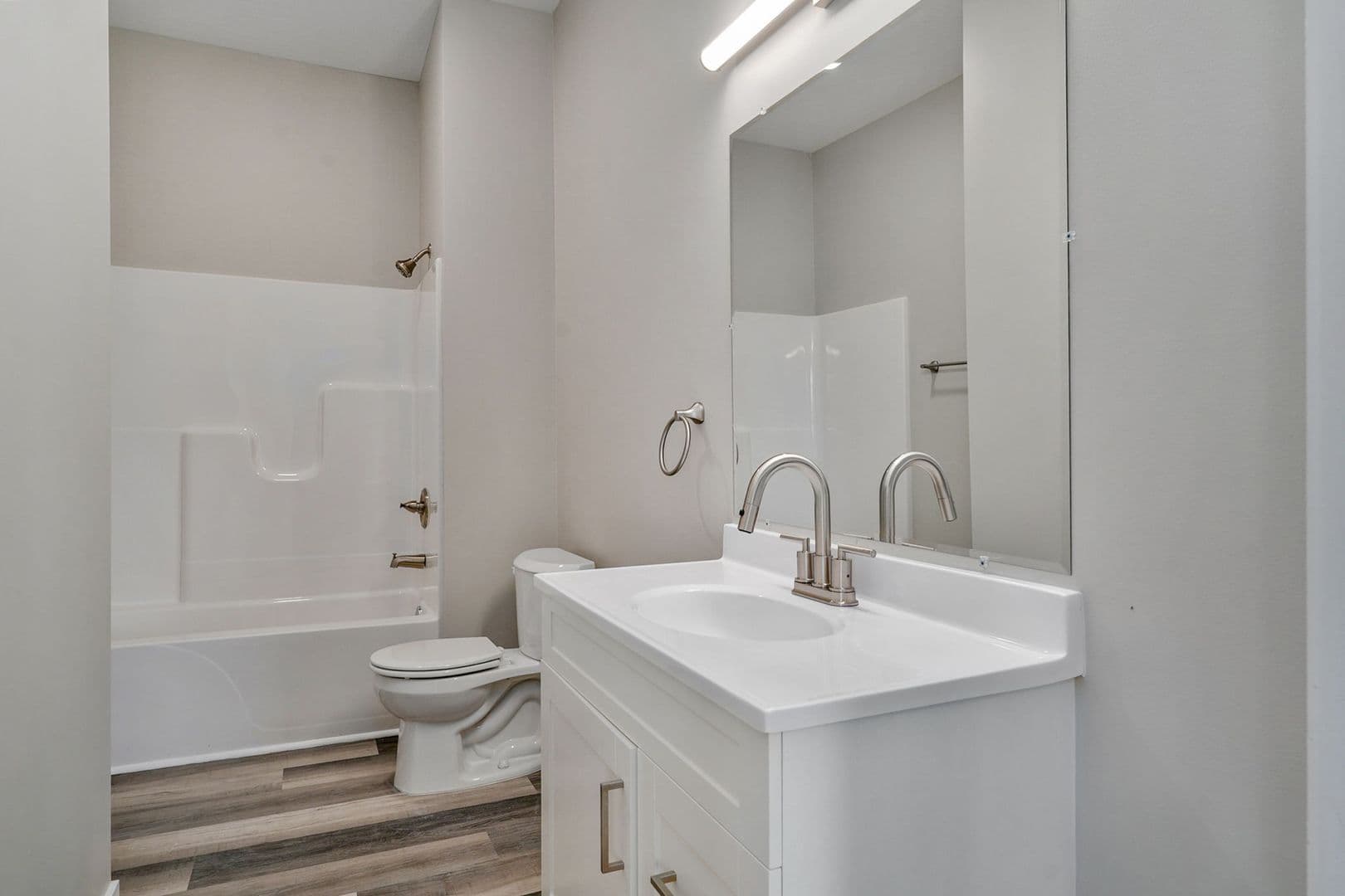 Springfield House: 650 S Jefferson Ave Unit A