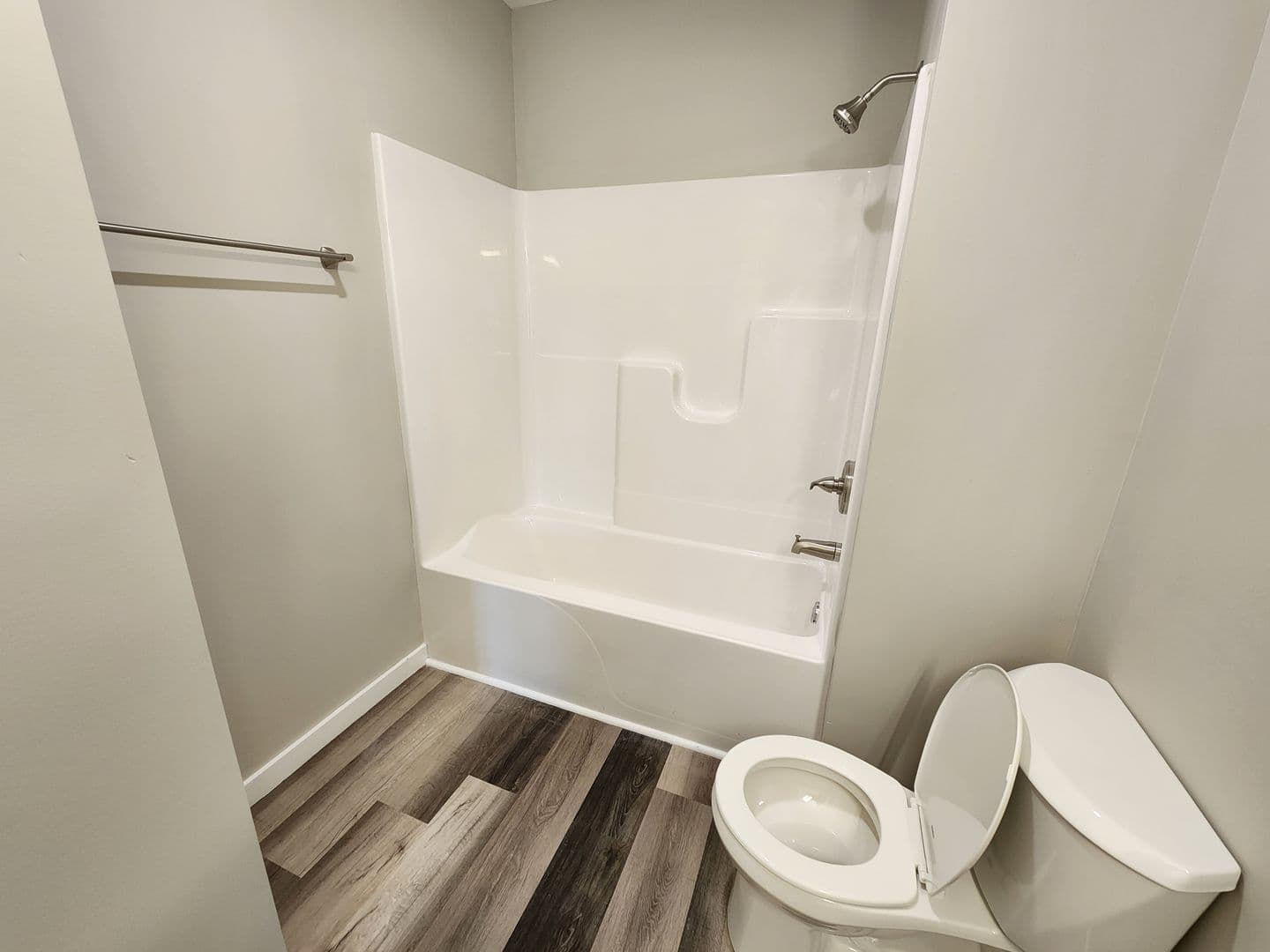 Springfield House: 650 S Jefferson Ave Unit B