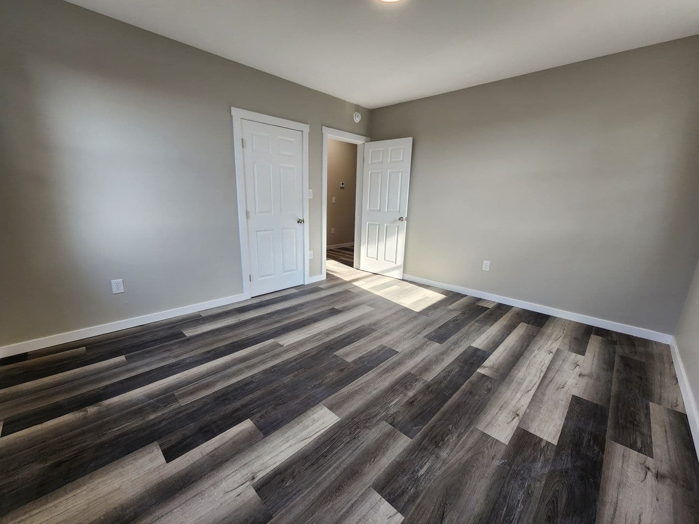 Springfield House: 652 S Jefferson Ave Unit A