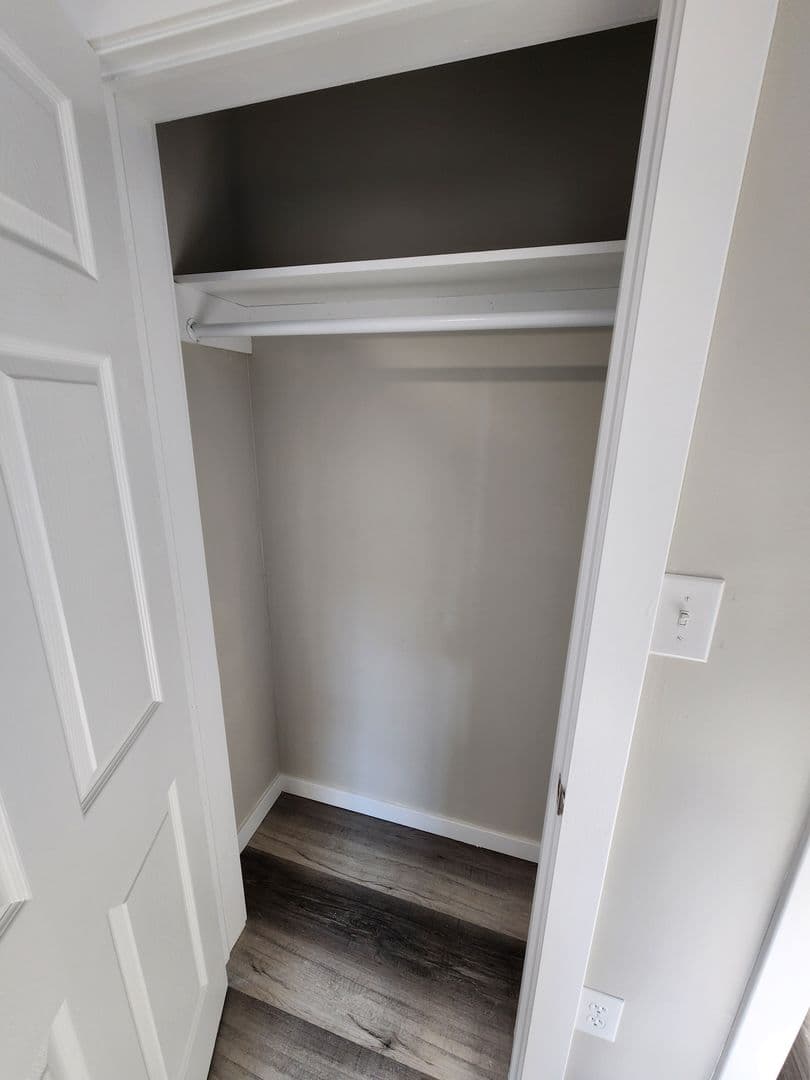 Springfield House: 652 S Jefferson Ave Unit A