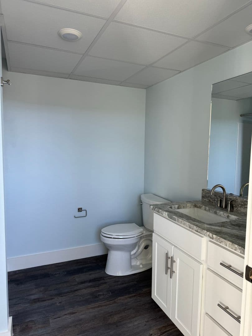 Berwick Apartment: 8 Main St