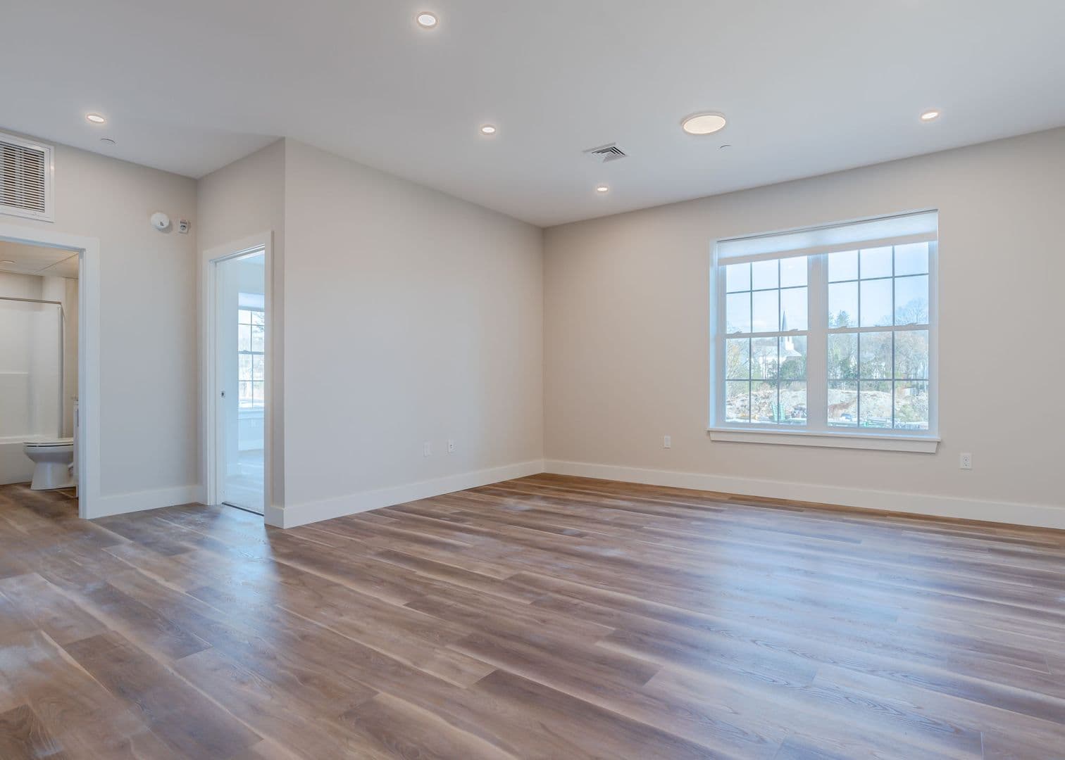 Berwick Apartment: 18 Sullivan Street