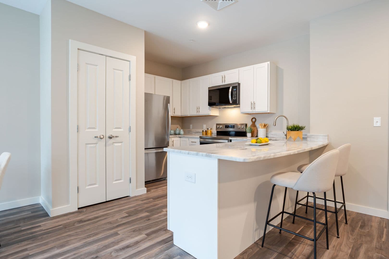 Auburn Apartment: 186 Main Street